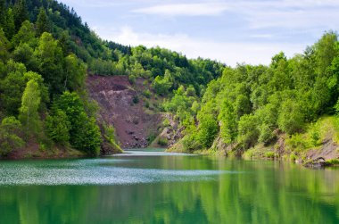 Taş ocağı, Polonya yerinde yapılan Gölü