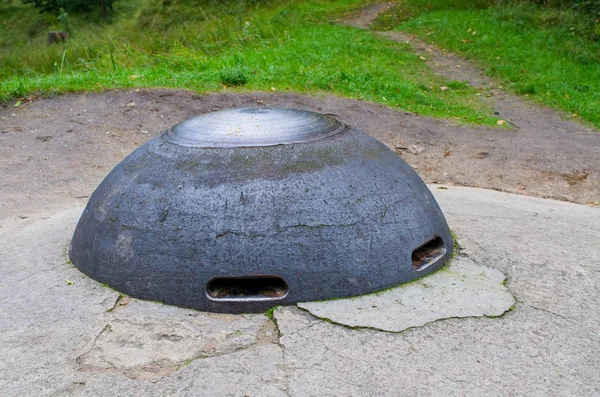 Cúpula Ferro Antigo Bunker — Fotografia de Stock