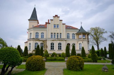 Brzezno, Polonya - 05 Mayıs 2016: tarihi saray. Aşağı Silezya üzerinde yer alan tarihi kale.