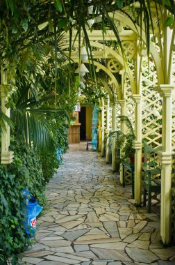 Walbrzych, Polonya - 29 Mayıs 2016: Botanik Bahçesi. Bu eski Bahçe (1911) yakınlarında bulunan Ksiaz Kalesi Walbrzych en ilginç konumlar biridir.