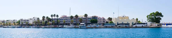 Puerto de la ciudad de Kos en la isla, Grecia — Foto de Stock