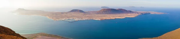 ランサローテ島の北東海岸の風景 スペイン — ストック写真