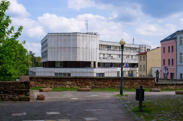 Ruas Trutnov Com Edifício Comunista República Checa — Fotografia de Stock