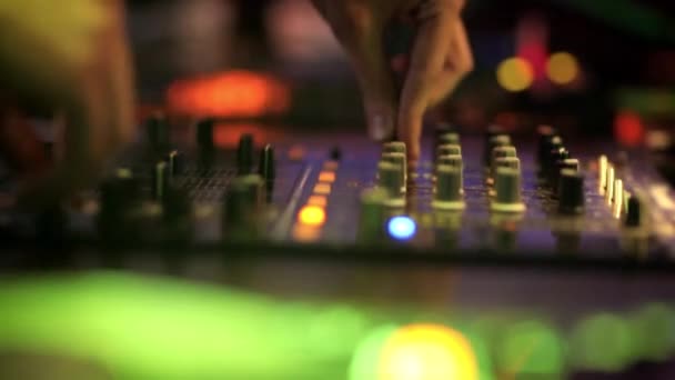 Mixing Nachtclub — Stockvideo