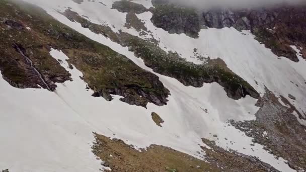 Luftaufnahme Des Schneebedeckten Hochlandes Der Alpen Österreich — Stockvideo