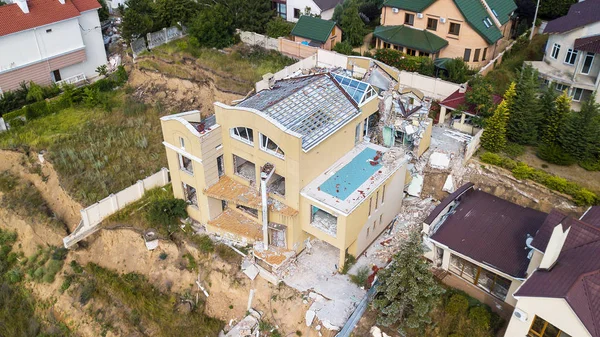 Destroyed Luxury House Earthquake — Stock Photo, Image