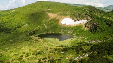 Dağ Gölü'nden kuşbakışı.