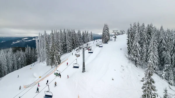 Luchtfoto Van Kabelbaan Het Skicentrum — Stockfoto