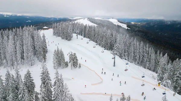 Luchtfoto Van Kabelbaan Het Skicentrum — Stockfoto