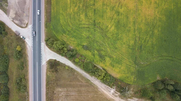 Luchtfoto Van Een Weg Een Groene Veld — Stockfoto