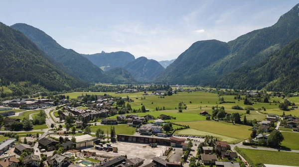 Luchtfoto Van Een Dorp Alpen Bergen Lofer Oostenrijk — Stockfoto