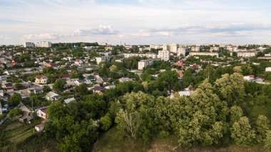 Ukrayna'da Jitomir şehrin havadan görünümü.
