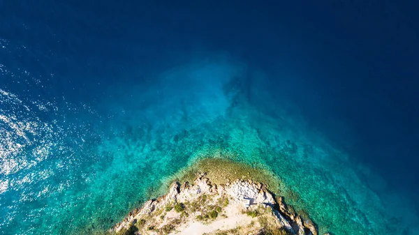 Luftaufnahme Des Kristallklaren Wassers Vor Der Küste Kroatien — Stockfoto