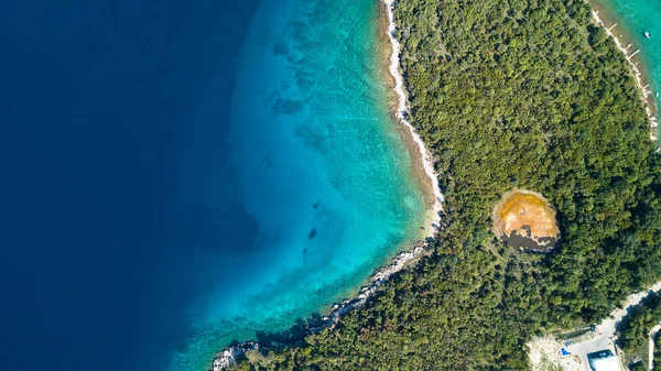 Vista Aérea Águas Cristalinas Largo Costa Croácia — Fotografia de Stock