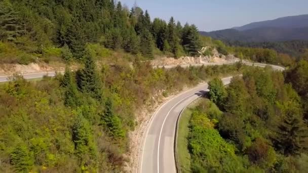 Luchtfoto Van Lege Serpentine Bergweg Kroatië — Stockvideo