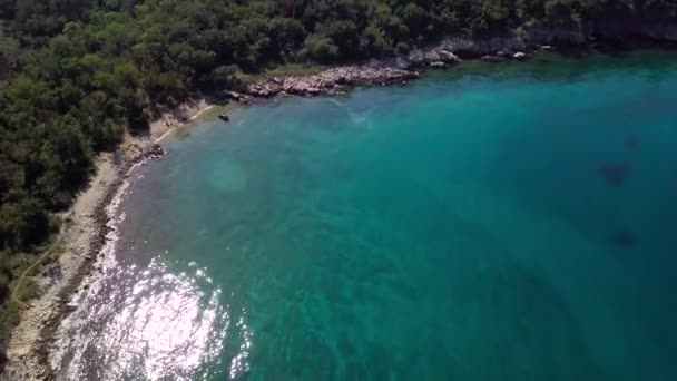 Vista Aérea Aguas Cristalinas Frente Costa Enisland Krk Croacia — Vídeos de Stock