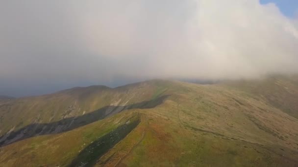 Vista Delle Montagne Gamma Nuvole Una Vista Volo Uccello — Video Stock