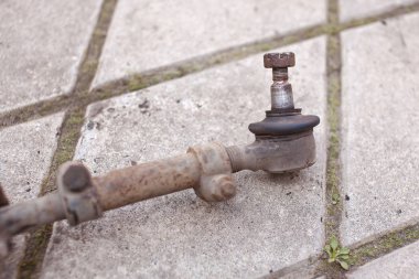 Klasik bir araba eski, kullanılmış bilyalı rulman