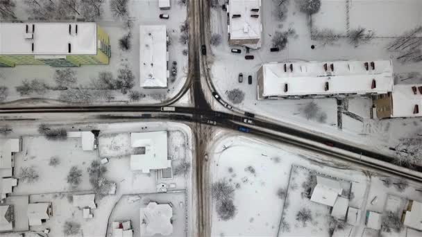 Αεροφωτογραφία Χιονισμένου Δρόμου Φτωχές Περιοχές Της Ουκρανίας Ένα Χωριό Χειμώνα — Αρχείο Βίντεο