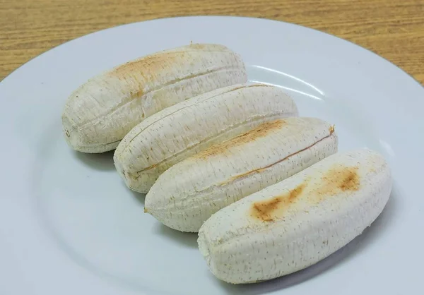 タイ料理 おいしいバナナ トーストまたは皿に焼きバナナ タイで最も有名な前菜の — ストック写真