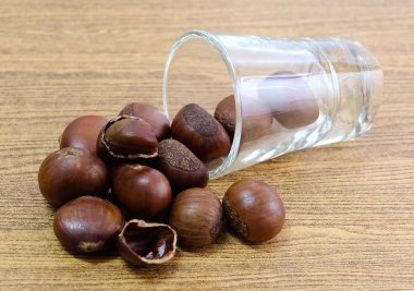 Gıda ve mutfağı, geleneksel kavrulmuş kestane yüksek C vitamini ve piridoksin, folat, Riboflavin, tiamin Vitamin B.