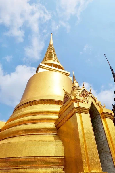 Bella Pagoda Dorata Nel Tempio Wat Phra Kaew Nel Grand — Foto Stock