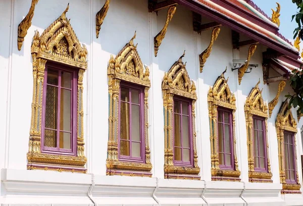 Kaplica Piękne Złote Okna Base Relief Wypukły Naga Wielkiego Pałacu — Zdjęcie stockowe