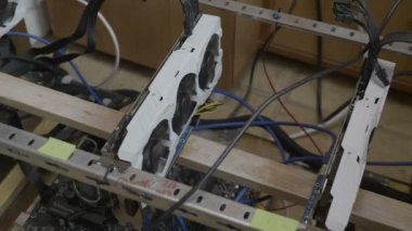 Closeup incelemesi sanal kripto coin için kullanılan cryptocurrency ethereum incelemesi teçhizat