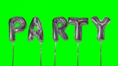 Yeşil ekran üzerinde yüzen gümüş helyum balon harfler partiden Word