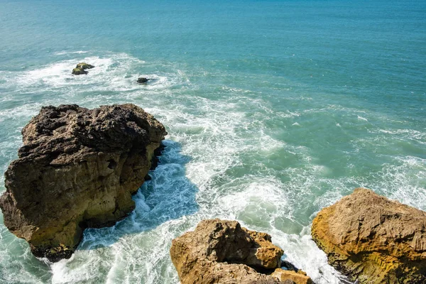 Nazare Portugal Septiembre 2018 Piedras Mar Nazare Portugal — Foto de Stock