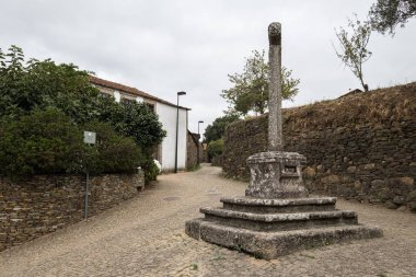 Quintandona, şist köyü