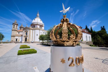 Braga, Portekiz - 22 Ağustos 2020: Sameiro Leydimizin Sığınağı (Portekizce: Sameiro Mabedi) Portekiz 'in Braga şehrinde bulunan bir Marian mabedidir..