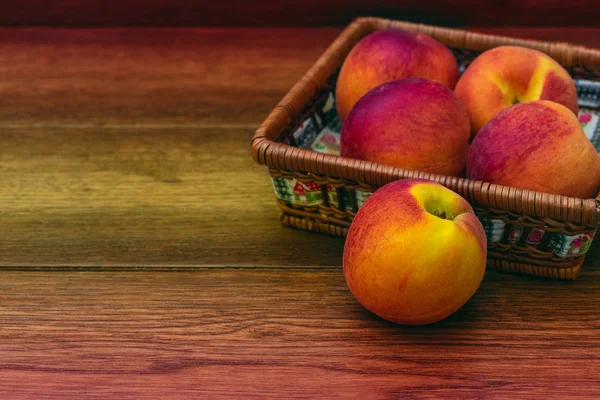 Peaches Basket Wooden Background Copy Space — Stock Photo, Image