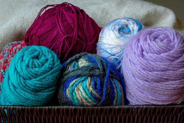 Colorful Yarn Skeins Knitting Crochet Wicker Basket — Stock Photo, Image