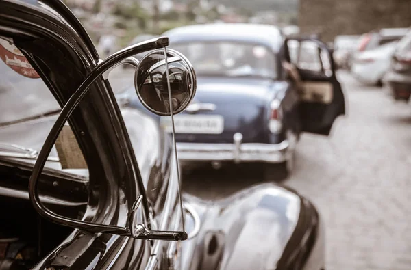 Retro cars on the road. Vintage toning photo. — Stock Photo, Image