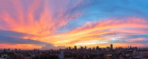 Sky Sunset Koncepcja Tle Panoramy Skyline Widok Szczytu Wieczorny Zachód — Zdjęcie stockowe