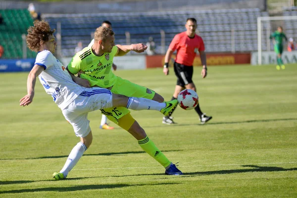 Minsk Belarus May 2018 Soccer Players Fights Ball Belarusian Premier — Stock Photo, Image