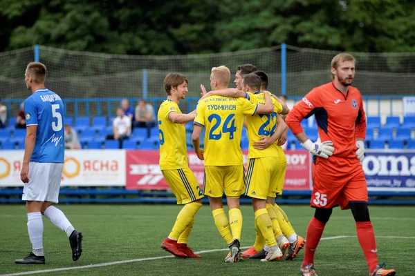 MINSK, BELARUS - 29 JUIN 2018 : Les joueurs de football célèbrent leur but lors du match de football biélorusse entre le FC Luch et le FC BATE au stade Olimpiyskiy . — Photo