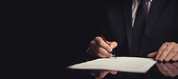 Notario Trabajando Oficina Abogado Abogado Persona Negocios Que Firma Contrato — Foto de Stock