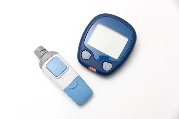Глюкометр, измерение сахара в крови при диабете — стоковое фото