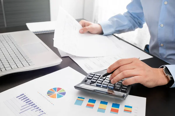 Accountant Work Office Man Calculates Income Expenses Concept Budget Savings — Stock Photo, Image