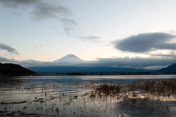 Nube Alrededor Del Monte Fuji Después Del Atardecer Durante Temporada —  Fotos de Stock