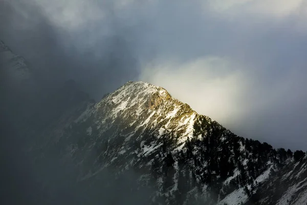 Aragnouet Deki Dağlar Hautes Pyrenees Occitanie Fransa — Stok fotoğraf