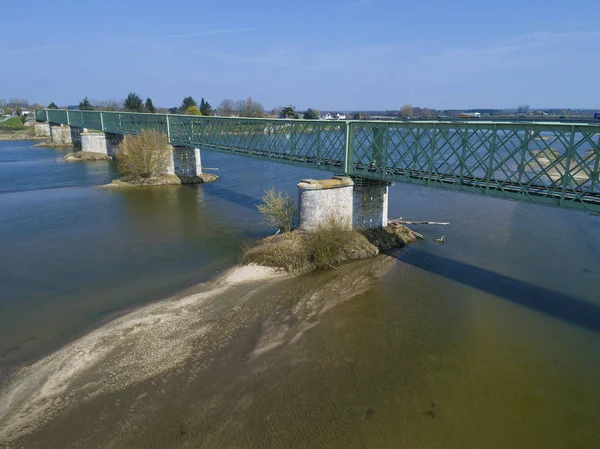 Bridge in Sully-Sur-Loire, Loiret, Centre-Val de Loire, France — Stockfoto