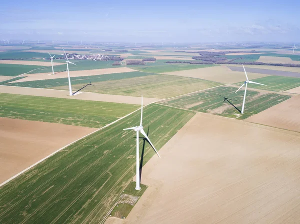 Windturbines in Gommerville, Eure-et-Loir, Centre-Val de Loire, — Stockfoto