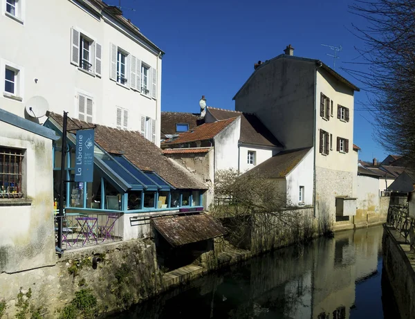 Le Grand Morin River, Crecy-la-Chapelle, Seine-et-Marne, Ile-de- Стокове Фото