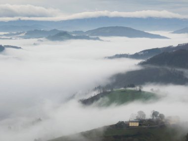 Leaburu 'da sis, Gipuzkoa, İspanya