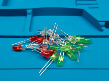 Farklı renklerde LED grubu