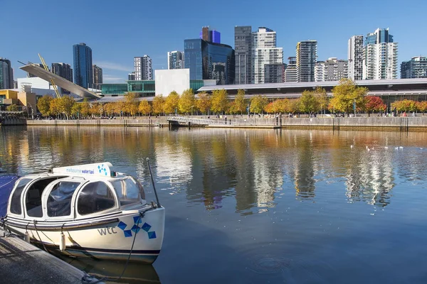 Melbourne Austrália Abril 2018 Skyline Rio Yarra Subúrbio Central Melbourne — Fotografia de Stock