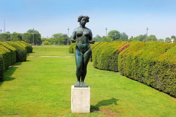 프랑스 2018 루브르 박물관 튈르리 정원에서 Maillol에 Pomone Drapee — 스톡 사진
